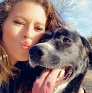 Meet your Posher, Cynthia